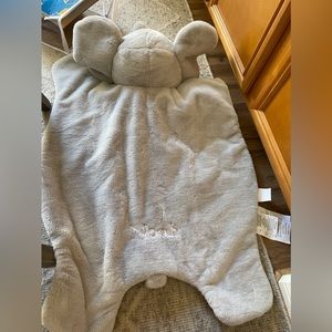 Pottery barn NOAH ENGRAVED lounge mat